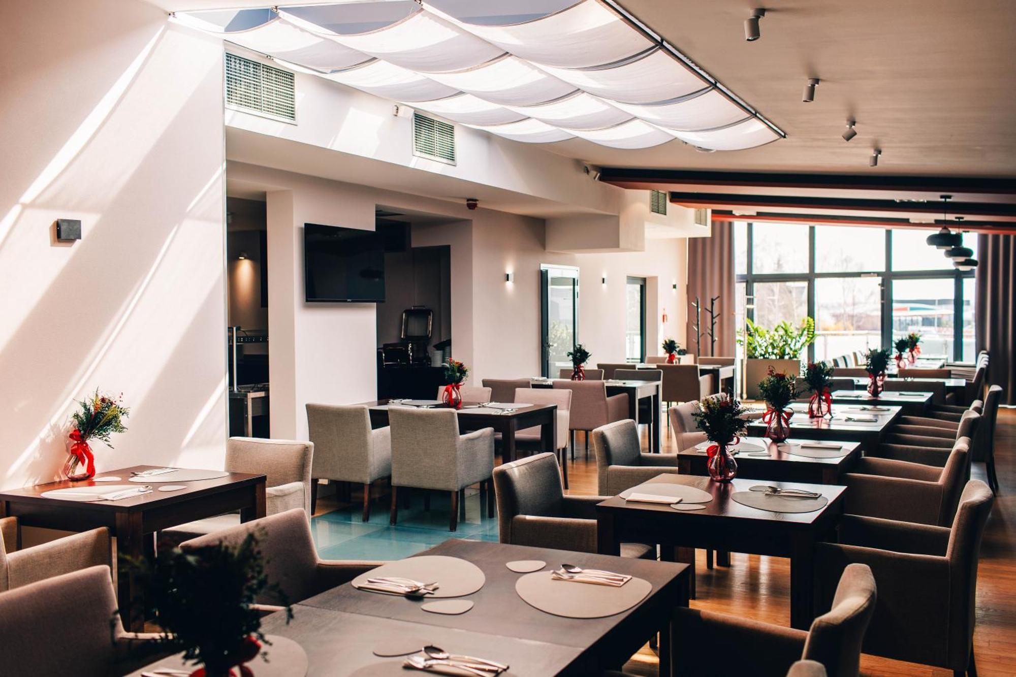 Terminal Hotel — Photos 1